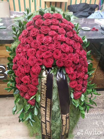 Венки ритуальные. Траурные ленты