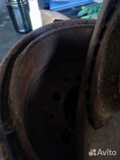 Тормозные диски и тормозные барабаны