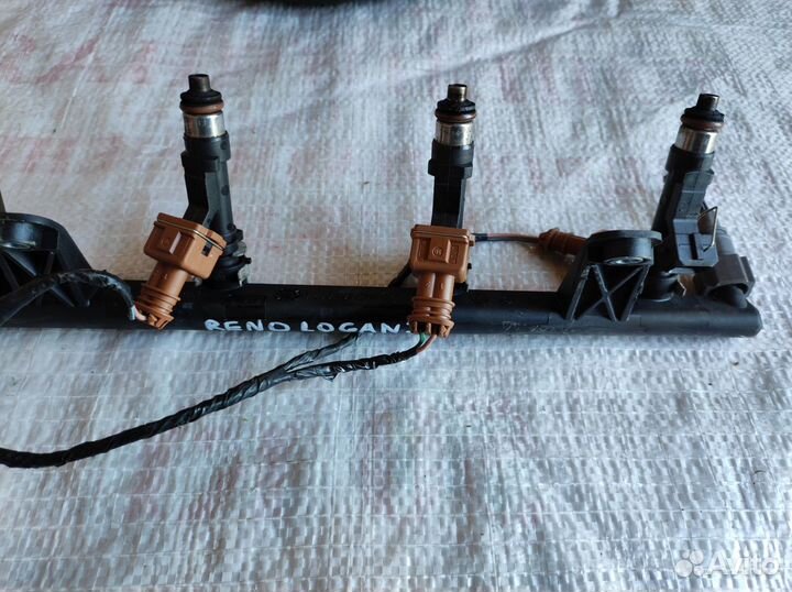 Рампа топливная Renault Logan 2 2018г