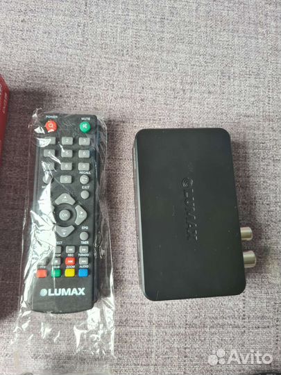 TV приставка Lumax 20 каналов