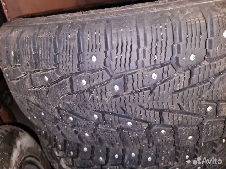 Nokian Tyres Hakkapeliitta 7 SUV 215/70 R16 100T