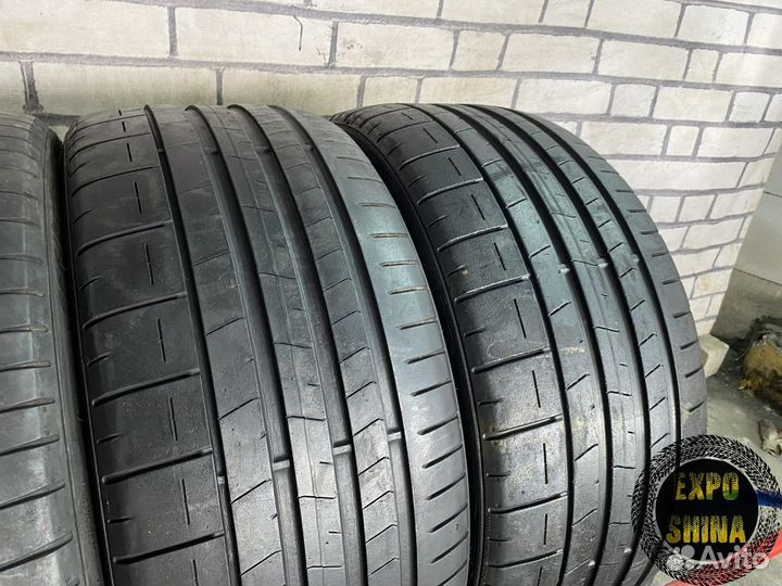 Pirelli P Zero PZ4 265/30 R21
