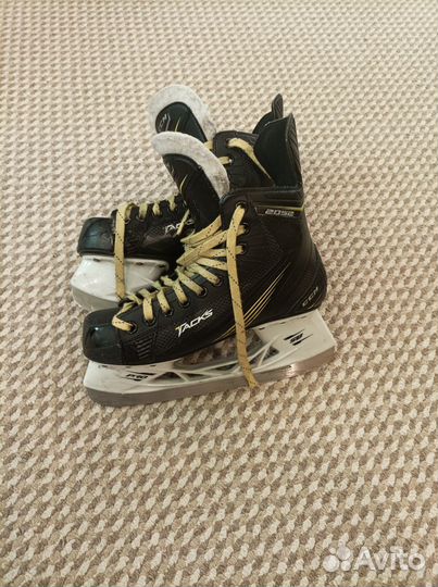 Коньки хоккейные ссм