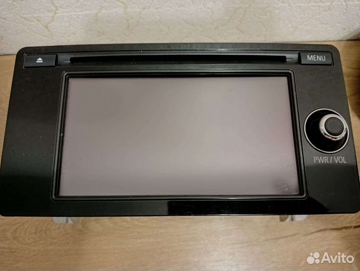 Штатное головное устройство Mitsubishi Outlander 3