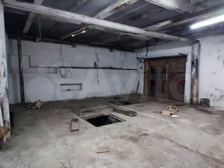 Гараж, > 30 м²