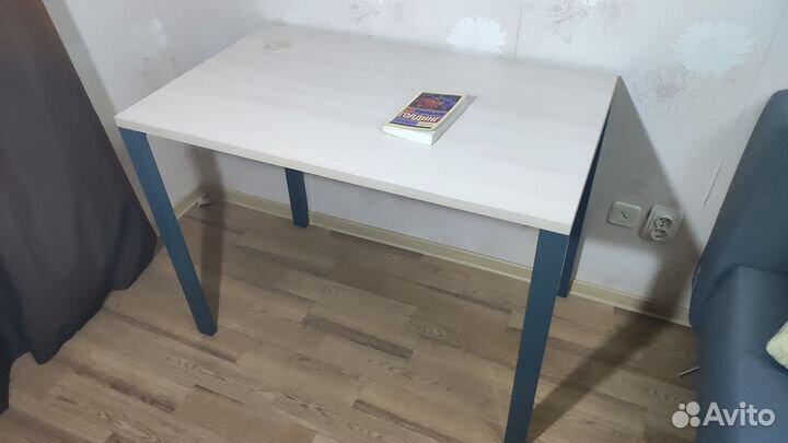 Компьютерный стол IKEA