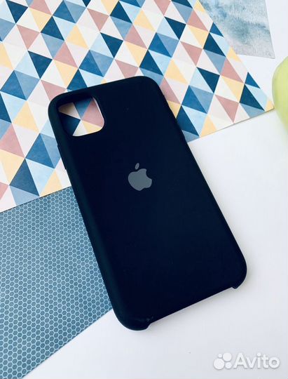 Чехол на iPhone 11