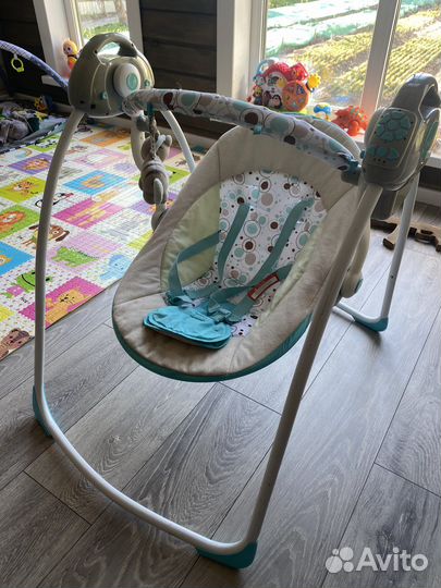 Детская качелька