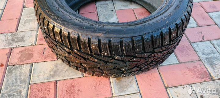 Nokian Tyres Hakkapeliitta 7 215/55 R16 97T