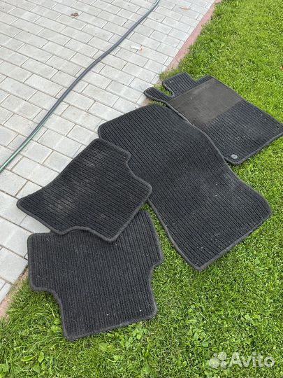 Автомобильные коврики текстильные