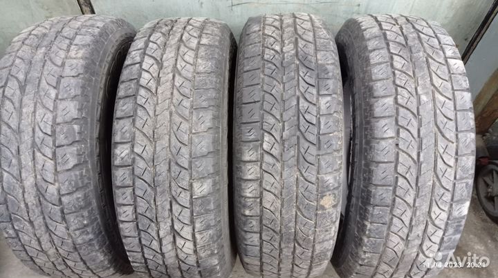 Yokohama Geolandar A/T-S G012 235/70 R16