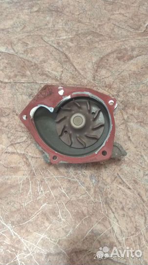 Продам помпу на Рено Дастер