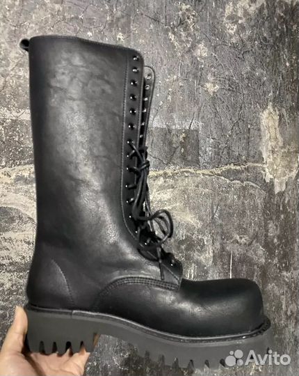 Balenciaga stomper boots type