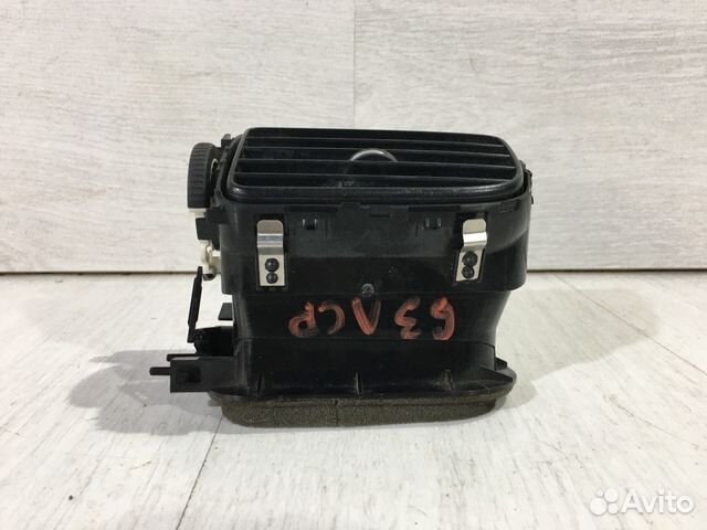 Дефлектор центральный прав. volkswagen polo 5 1.6