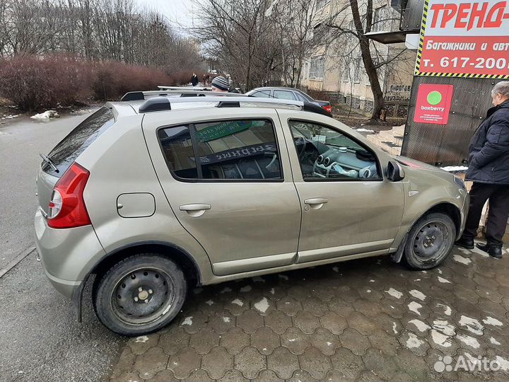 Рейлинги на крышу Renault sandero 2010-2014 серые