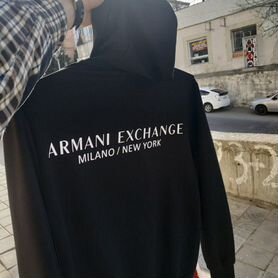 Худи Armani Exchange