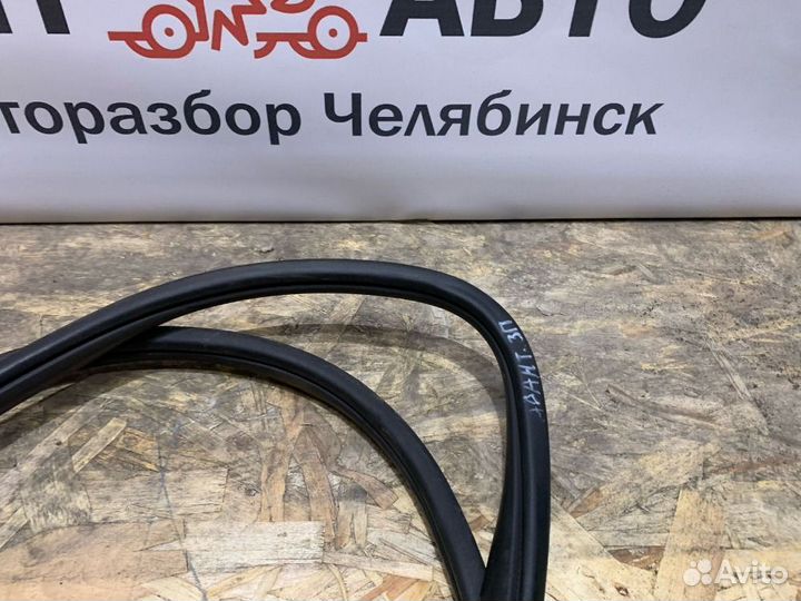 Уплотнитель двери проема задний Hyundai Avante 5