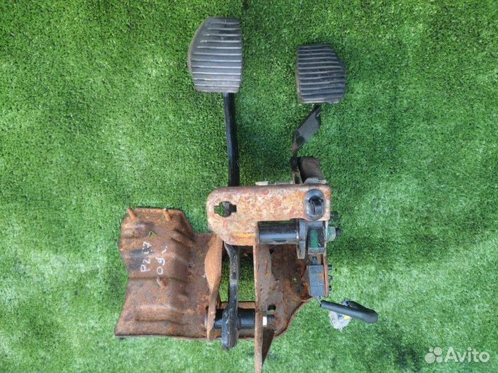 Блок педалей Peugeot 207 1.4 бензин 2009