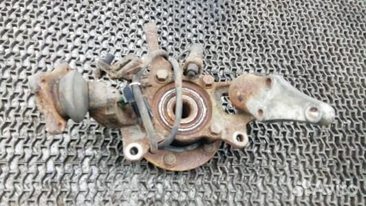 Ступица передняя левая mitsubishi L200 K4T (EEA17K