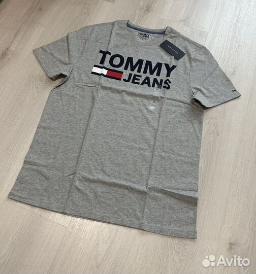 Футболка Tommy Hilfiger новая оригинал