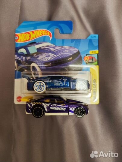 Hot wheels Chevy corvette/Camaro