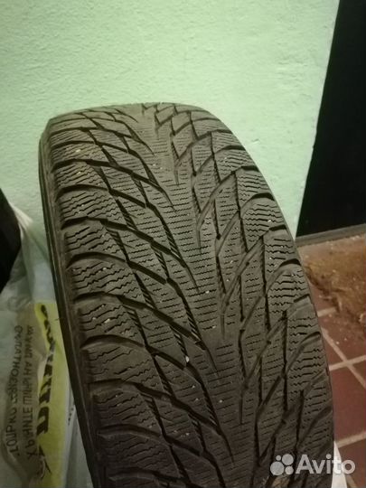 Nokian Tyres Hakkapeliitta R2 215/55 R17