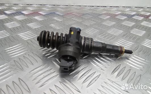 Форсунка дизельная volkswagen transporter T5 (NDN4