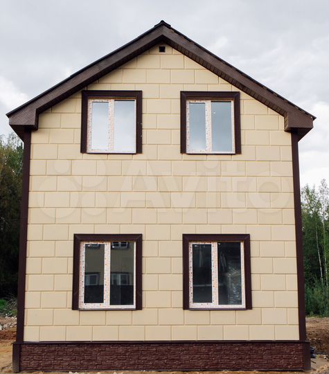 Дом 93,5 м² на участке 5 сот.