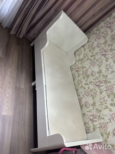Кровать IKEA раздвижная с матрасом