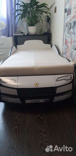 Детская кровать машина с матрасом