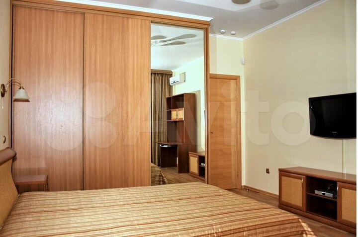 2-к. квартира, 62 м², 4/8 эт.