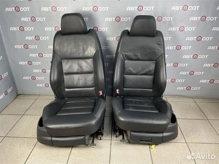 Сиденья к-кт RS Skoda Octavia A5 RS 1Z (2004-2012