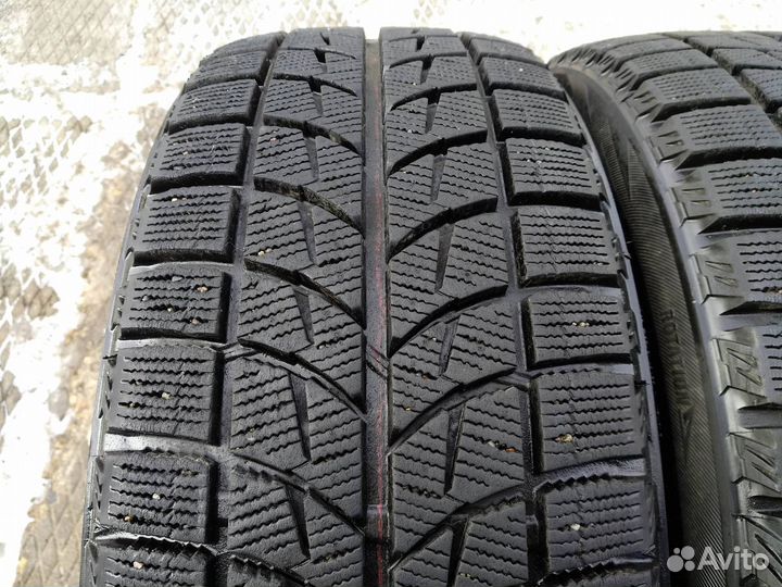 Bridgestone Blizzak WS-60 215/45 R17 87R