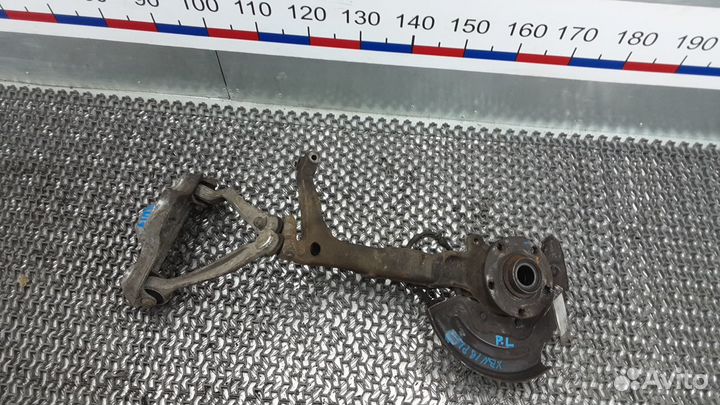 Ступица передняя левая Фольксваген Пассат Б5