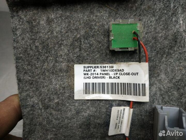 Накладка торпедо Jeep Grand Cherokee WK2