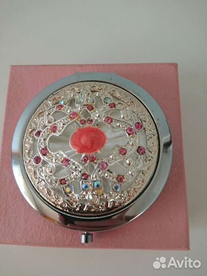 Зеркальце карманное