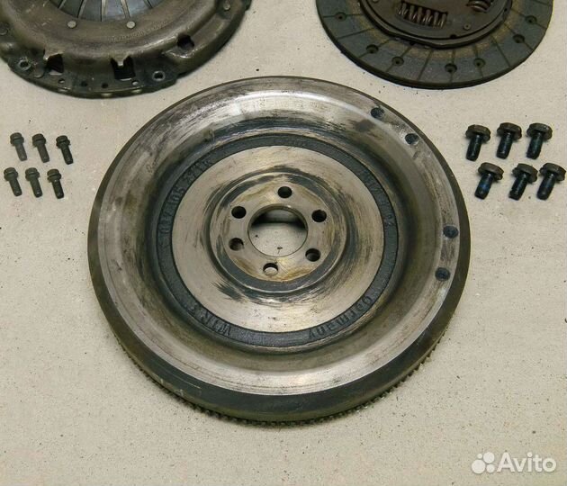 Маховик в сборе VW Passat B3 1.8