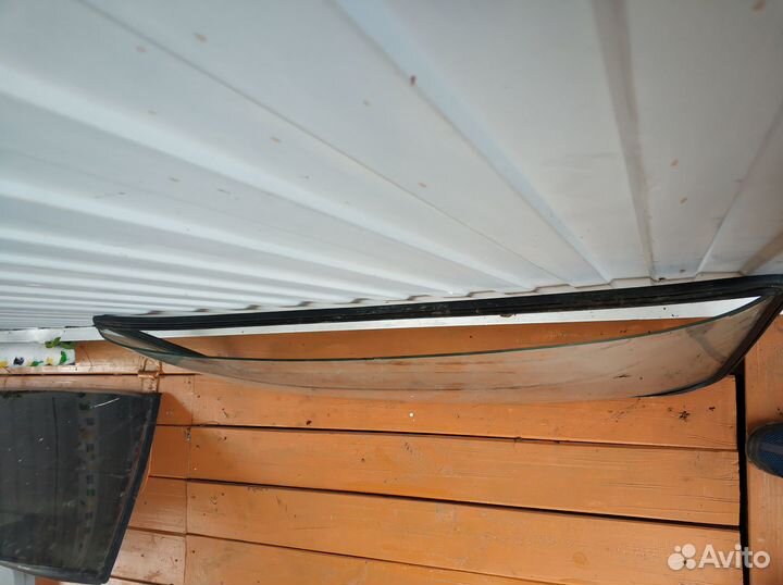 Лобовое и заднее стекло от Ваз 21099