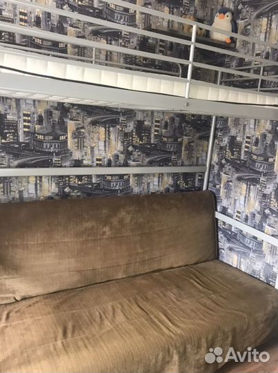 Двухярусная кровать с диваном