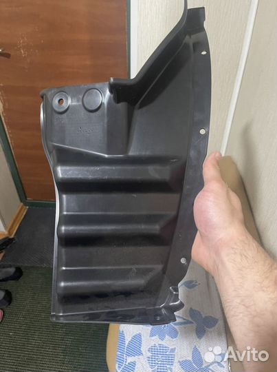 Продаю подкрылок задний правый на Mitsubishi ASX