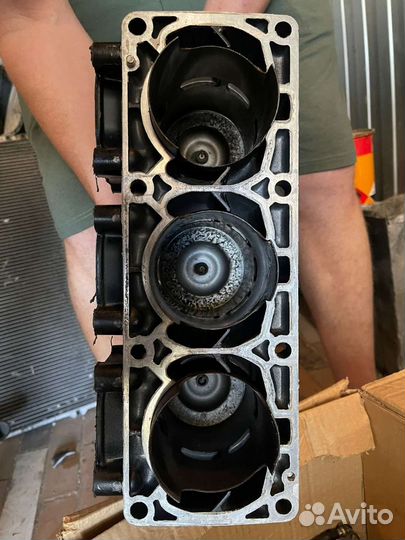 Запчасти для гидроцикла yamaha. Мотор 65u