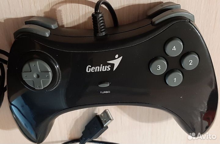 Джойстик Genius (USB)