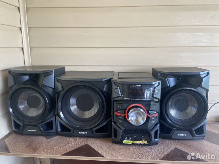 Музыкальный центр sony