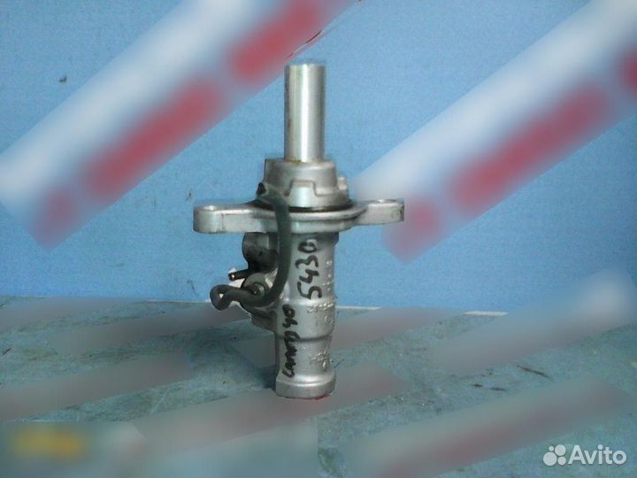 Цилиндр тормозной главный Toyota Camry V40 2006-20