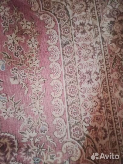 Ковер шерстяной, плотный