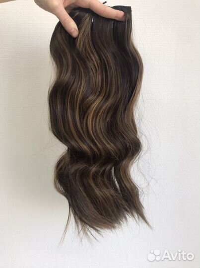 Волосы на заколках