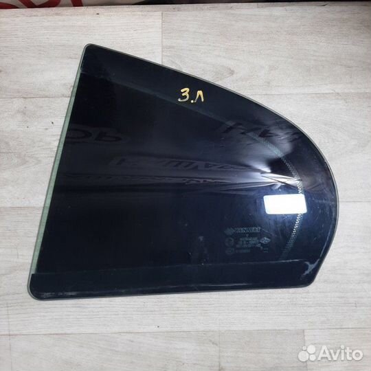 Форточка двери задняя левая Renault Fluence 2012