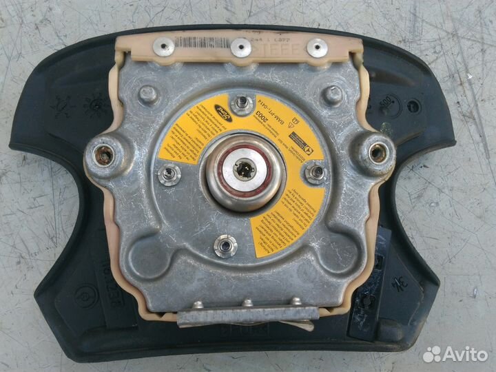 Подушка безопасности в руль Форд Мондео 1