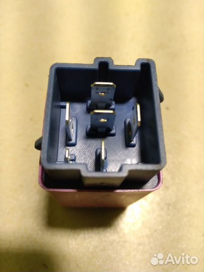 Реле стеклоочистителя Volvo V70 B5254T 1999