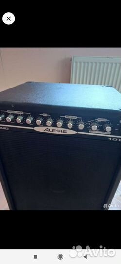 Клавишный комбоусилитель